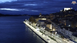 Nábřeží a město