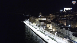 Nábřeží a město