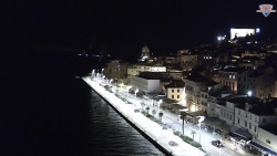 Nábřeží a město