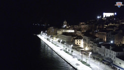 Nábřeží a město