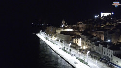 Nábřeží a město