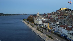 Nábřeží a město