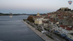 Nábřeží a město