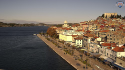 Nábřeží a město