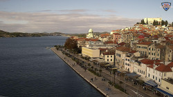 Nábřeží a město