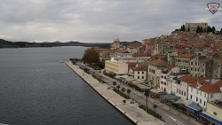 Nábřeží a město