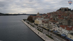 Nábřeží a město