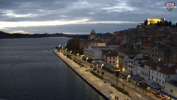 Nábřeží a město