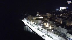 Nábřeží a město