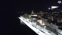 Nábřeží a město