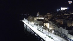 Nábřeží a město