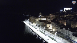 Nábřeží a město