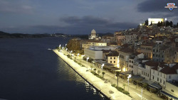 Nábřeží a město