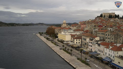 Nábřeží a město