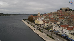 Nábřeží a město