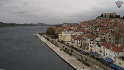 Nábřeží a město