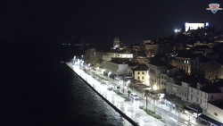 Nábřeží a město