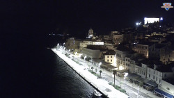 Nábřeží a město