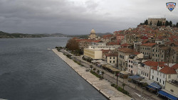 Nábřeží a město