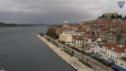 Nábřeží a město