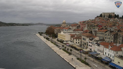 Nábřeží a město