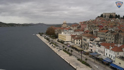 Nábřeží a město