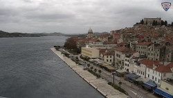 Nábřeží a město