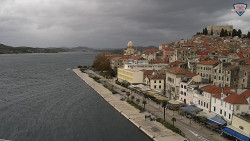 Nábřeží a město