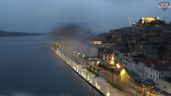 Nábřeží a město