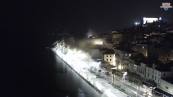 Nábřeží a město