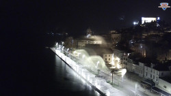 Nábřeží a město