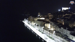 Nábřeží a město