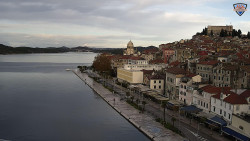 Nábřeží a město