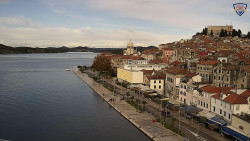 Nábřeží a město