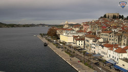 Nábřeží a město