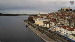 Nábřeží a město