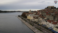 Nábřeží a město