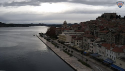 Nábřeží a město