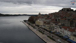 Nábřeží a město