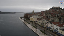 Nábřeží a město