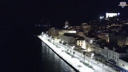 Nábřeží a město