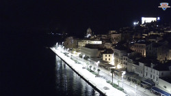 Nábřeží a město