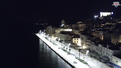 Nábřeží a město