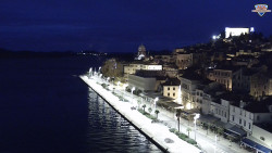 Nábřeží a město