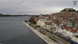 Nábřeží a město