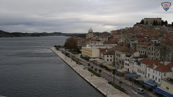 Nábřeží a město