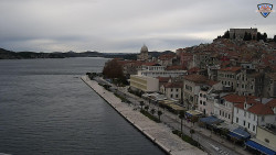 Nábřeží a město