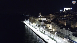 Nábřeží a město