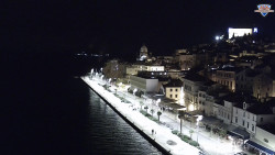 Nábřeží a město