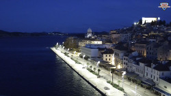 Nábřeží a město